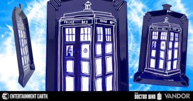 Doctor Who TARDIS Serving Platter Gives Your Food Some Time Lord Flair